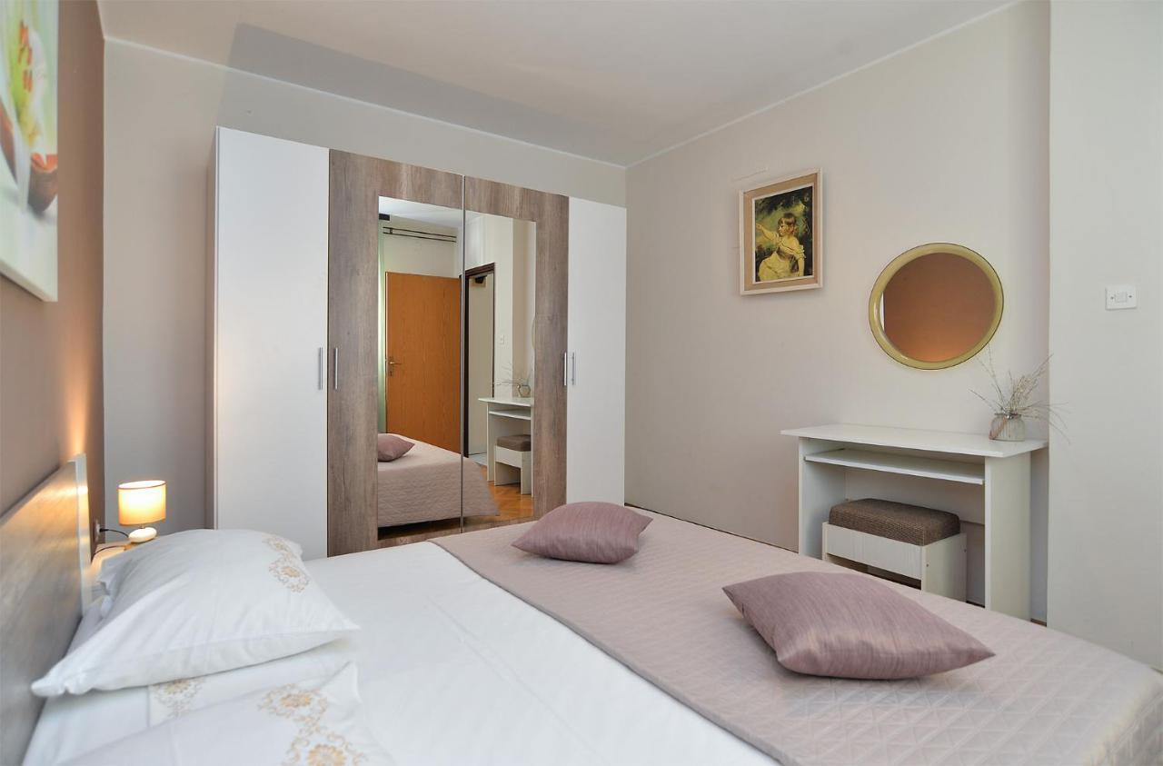 Apartment Mario 2060 Pola Esterno foto